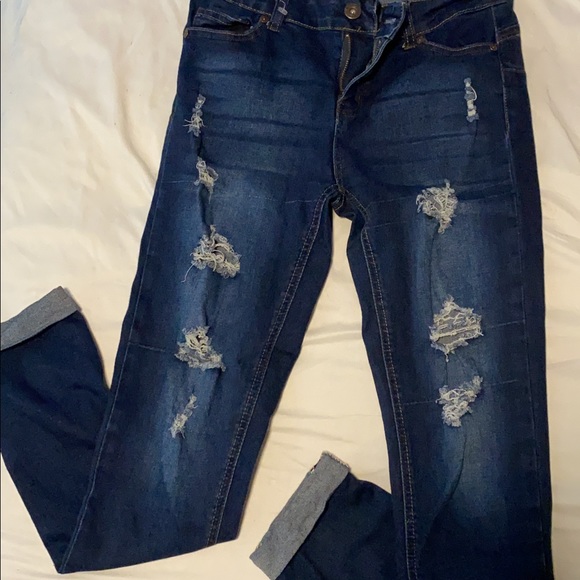 Push Up Ripped Jeans! - Picture 2 of 3